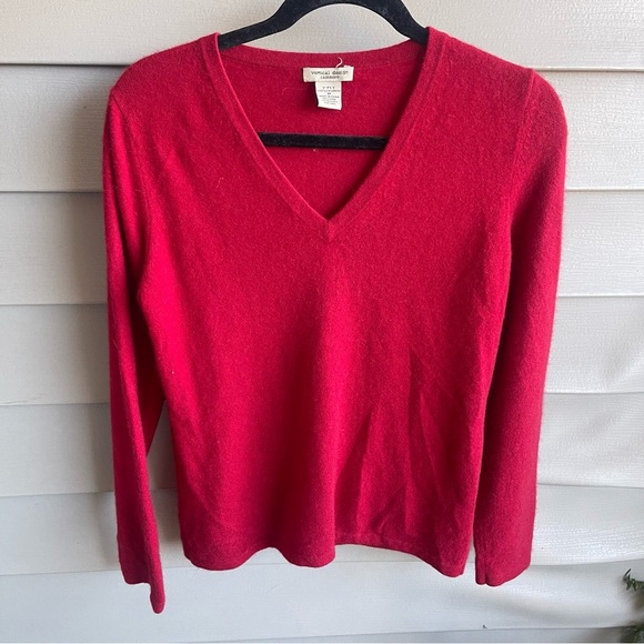 Vertical Design Cashmere Women’s Holiday Red V-neck Pullover Sweater Size Medium - Picture 1 of 6